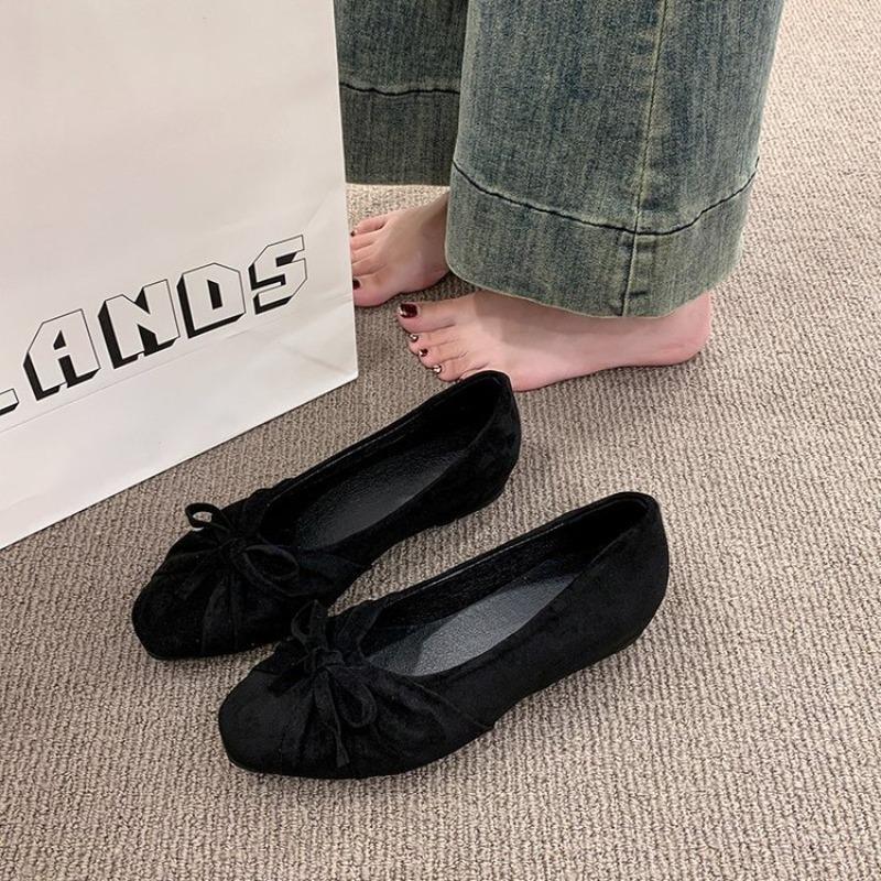 Pointed Toe Flat - Sepatu Balet Wanita Berujung Kotak Bahan