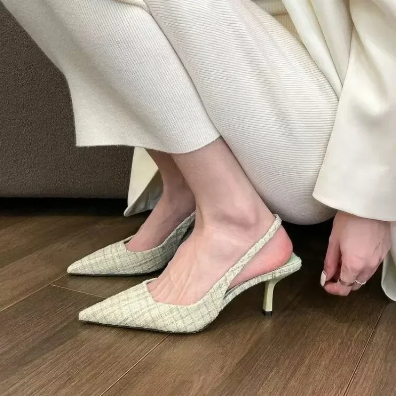 Merek fesyen yang mendesain se - Pointed Toe Flat ulasan dan harga