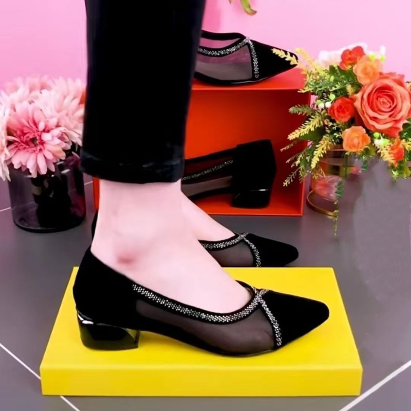 Sepatu Wanita Hak Rendah Model - Women Shoes Black ulasan dan harga